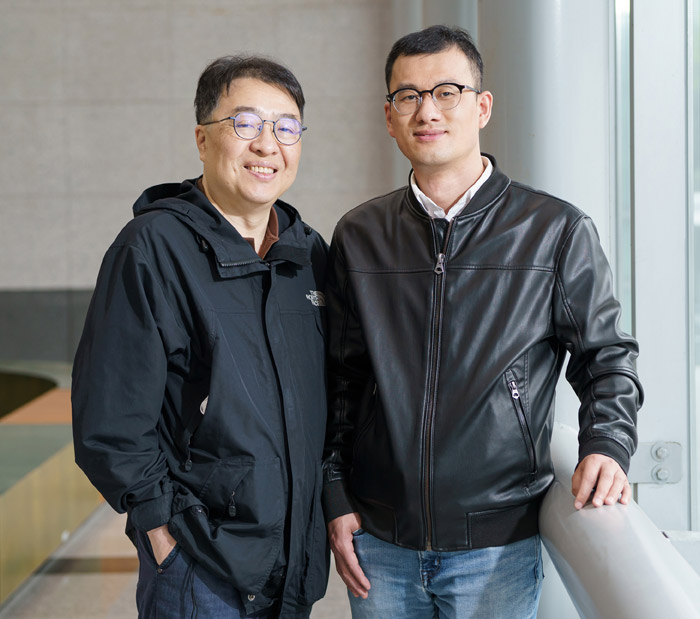 Prof. Kang Dae Joon (Physics)enhancing output power density of polydimethylsiloxane flexible triboelectric nanogenerator