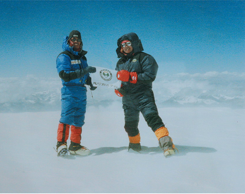 1997년 산악부 히말라야 정상등정
